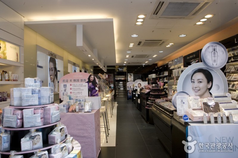 アリタウム明洞中央直営店 (1/9)