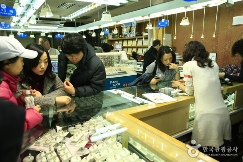 鐘路貴金属通り (1/4)