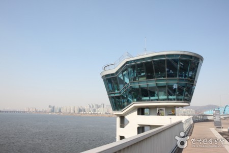 盤浦漢江公園（반포한강공원）