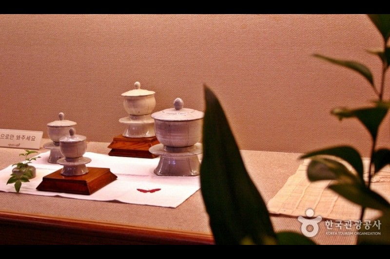アルムダウン茶博物館 (10/13)