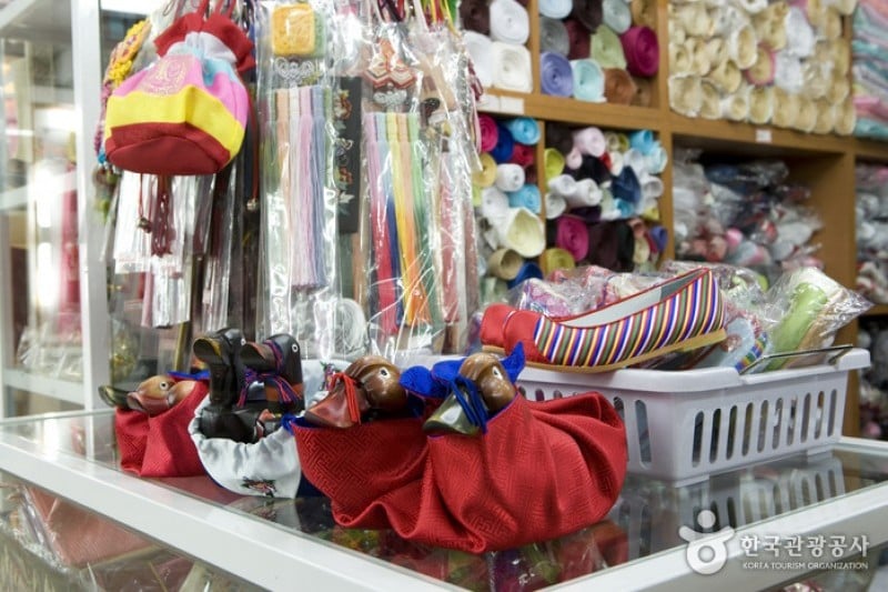 東大門総合市場韓服商店街 (7/10)