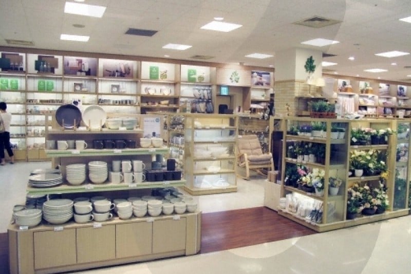 emart(駅三店)