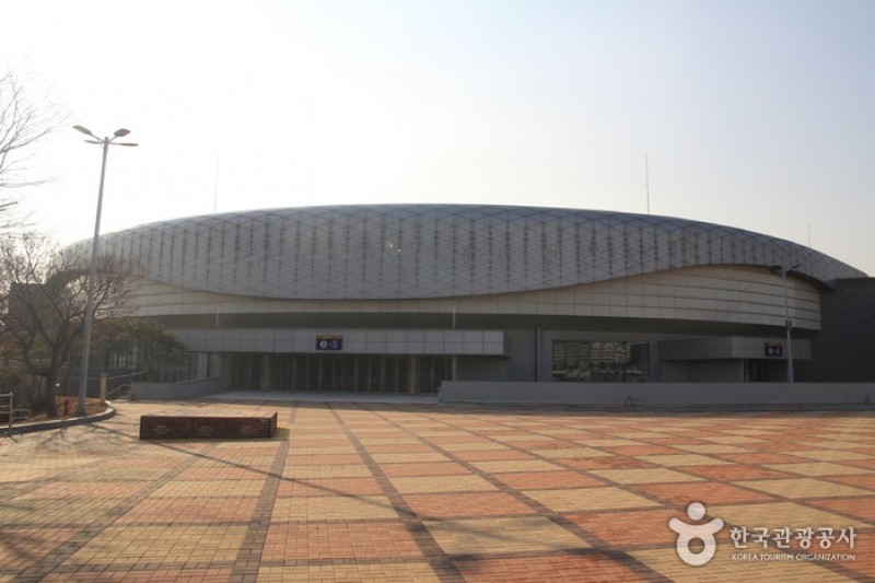 オリンピック公園競技場 (3/4)
