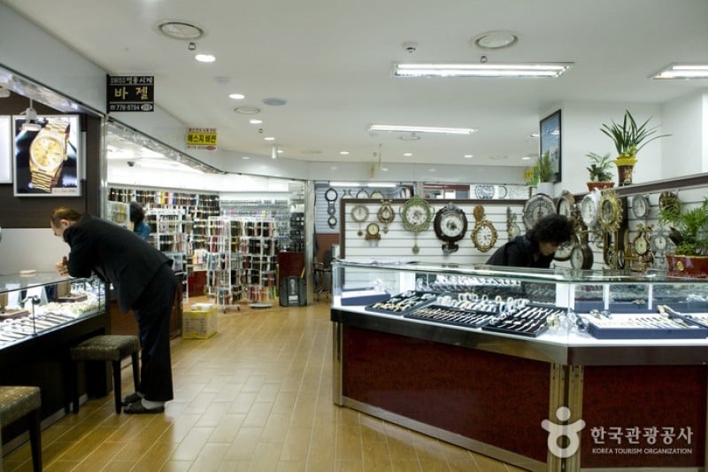 南大門総合商店街 (8/9)