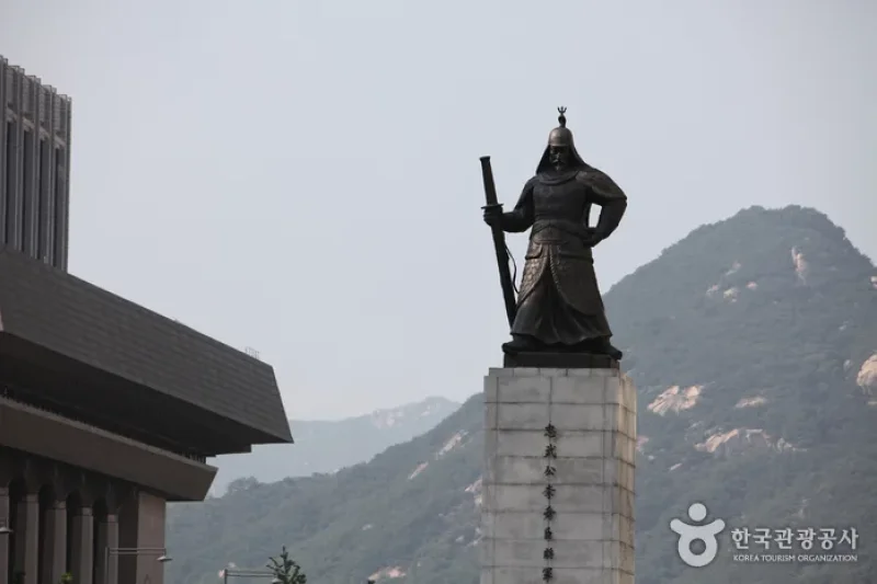 忠武公・李舜臣銅像 (7/9)