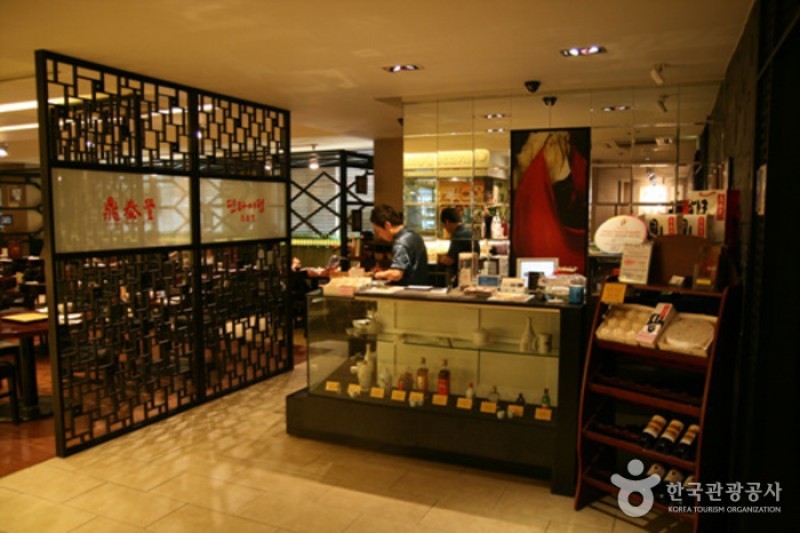 鼎泰豊(ディンタイフォン)コリア江南店 (2/12)