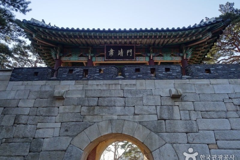 北岳山 粛靖門 (4/4)