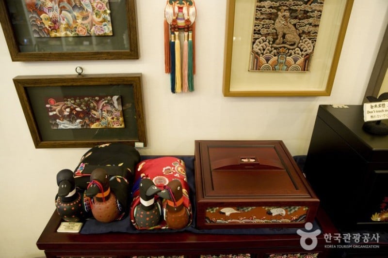 国際刺繍院(仁寺洞店) (2/11)