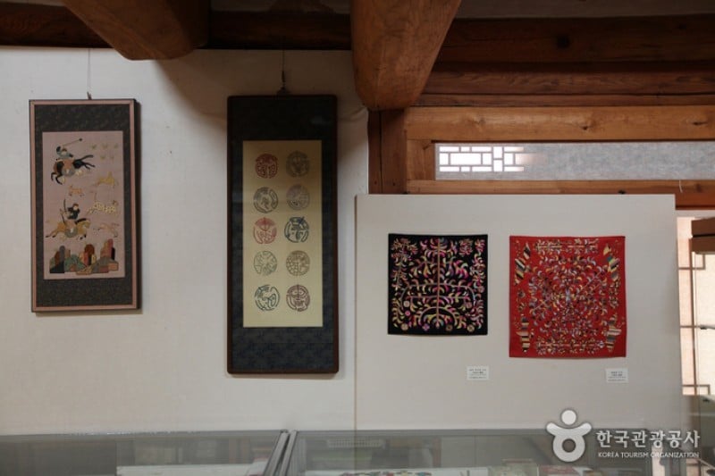 韓尚洙(ハン・サンス)刺繍博物館 (1/12)