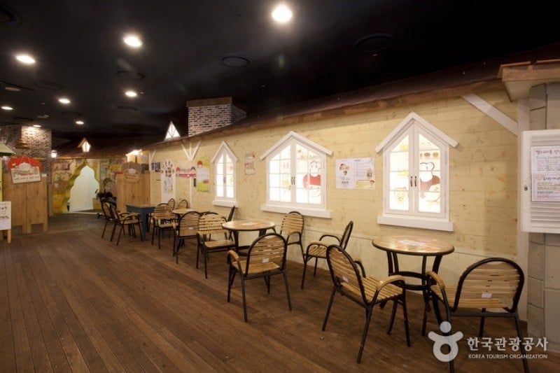タルギガチョア Kids Cafe (3/12)