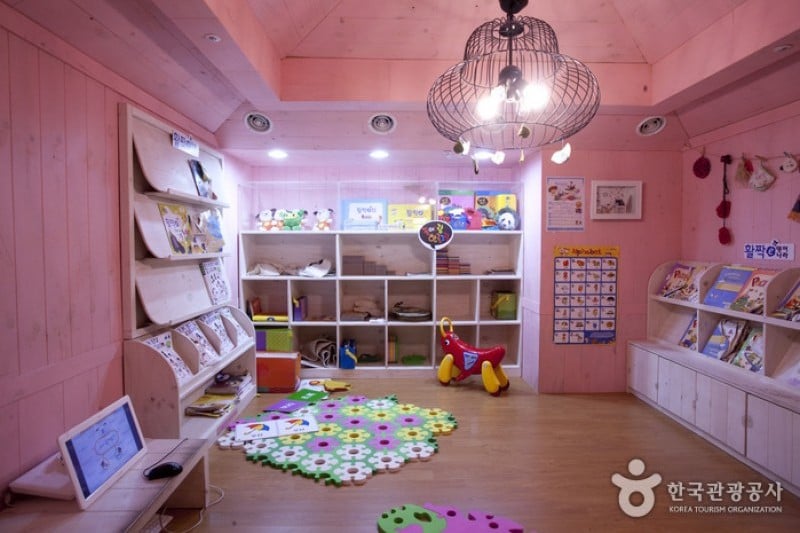 タルギガチョア Kids Cafe (8/12)