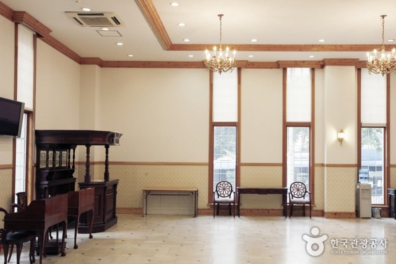白岩アートホール (5/6)