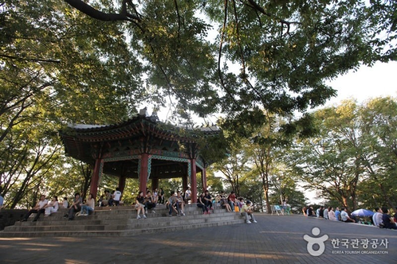 南山八角亭 (3/4)