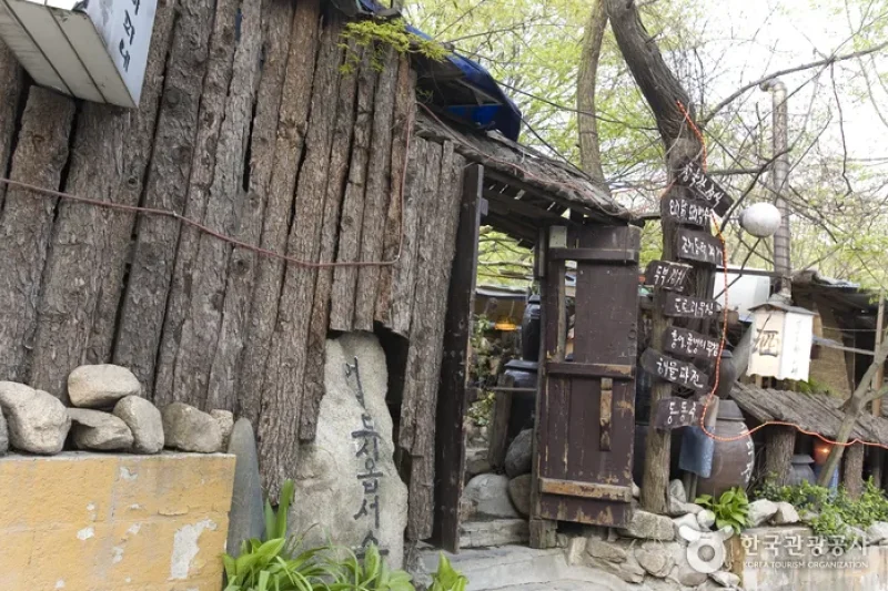 牛耳洞渓谷 (4/7)