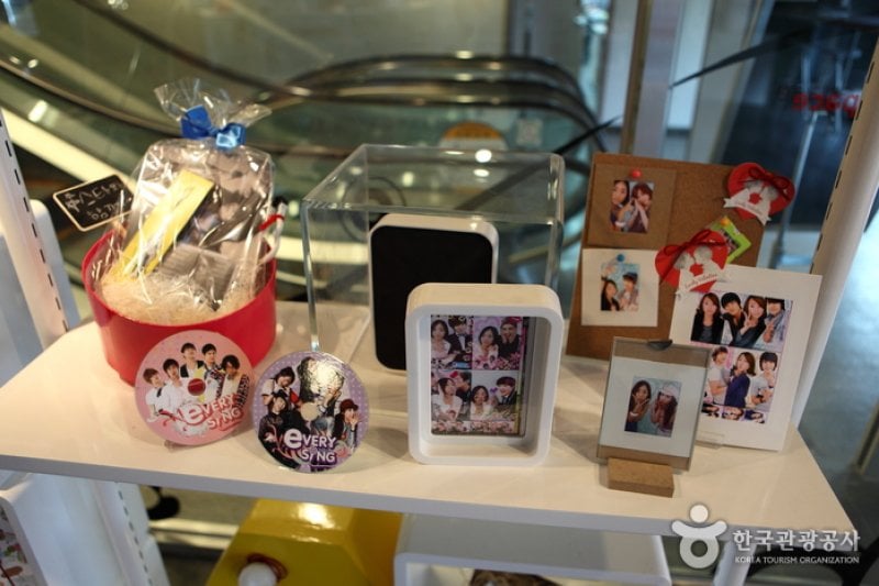 エブリシング明洞店(SM Ent.스타샵/Everysing) (14/27)