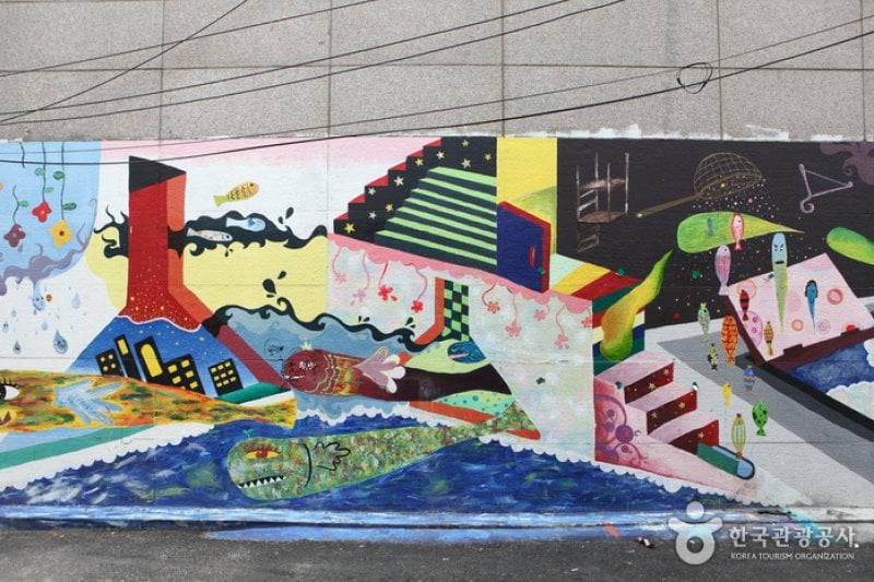 弘大ストリート美術 (Street Art Exhibition) (10/12)