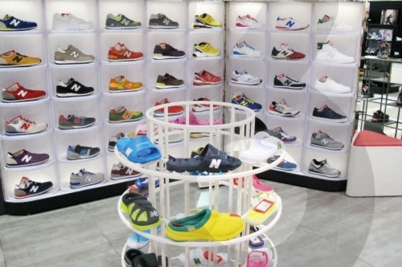 現代百貨店 (弥阿店) (4/9)