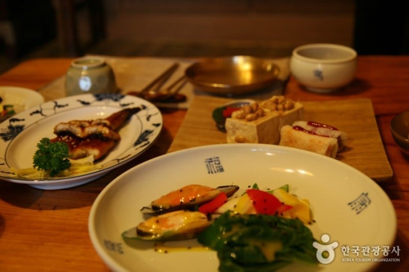 千年柱の大瓦家 (10/10)