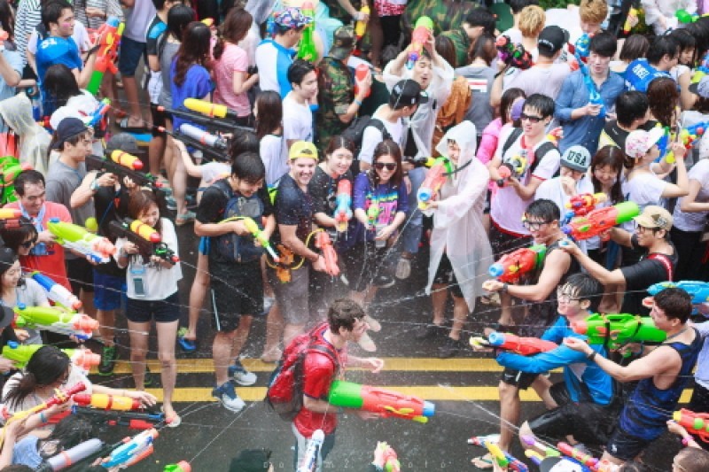 水鉄砲祭り (2/23)