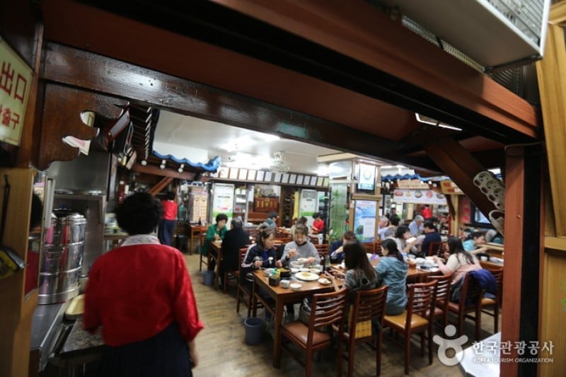 全州中央会館（明洞本店） (2/9)
