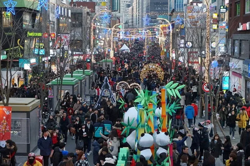 新村クリスマスストリートフェスティバル (4/17)
