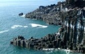 中文、大浦海岸 柱状節理帯