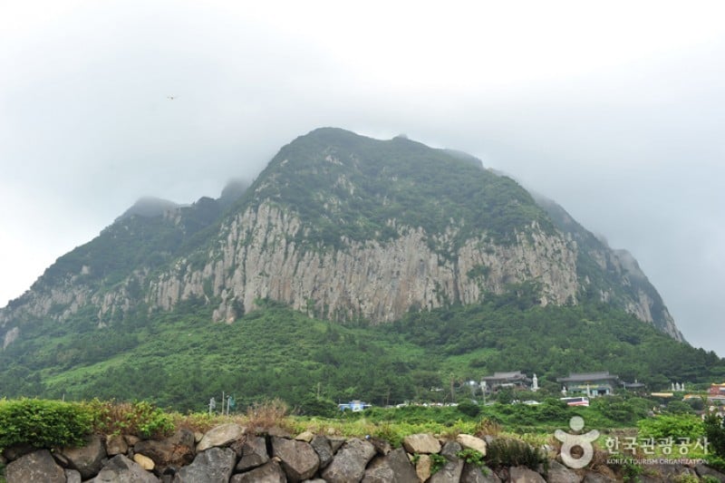 山房山（済州) (2/14)