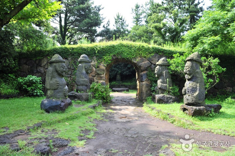 北村トルハルバン公園 (5/17)