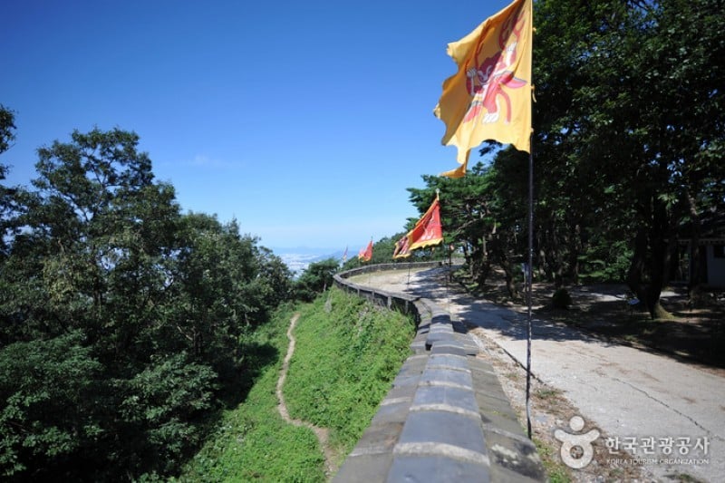 南漢山城道立公園[ユネスコ世界文化遺産] (6/6)