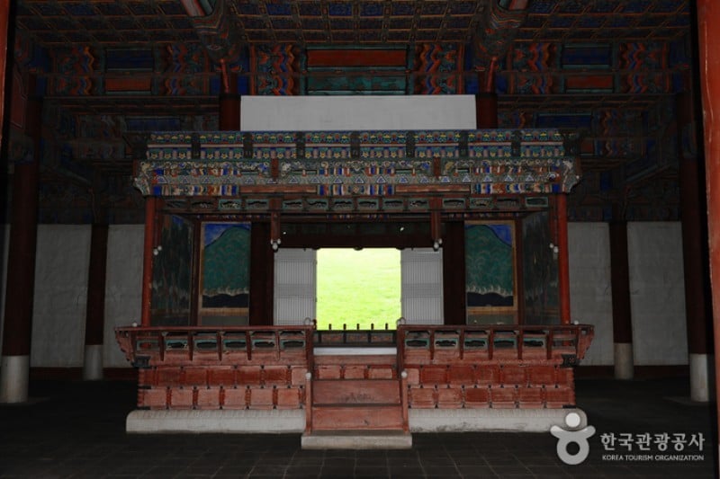 南楊州洪陵と裕陵［ユネスコ世界文化遺産］ (1/23)