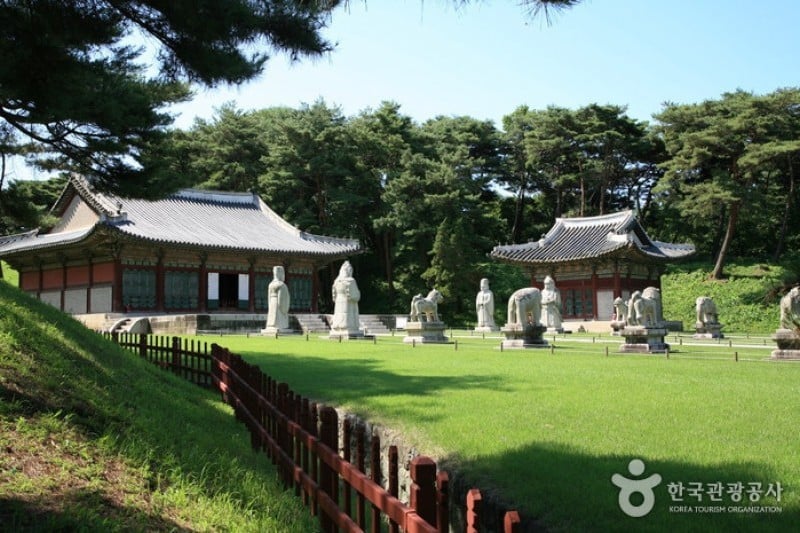 南楊州洪陵と裕陵［ユネスコ世界文化遺産］ (9/23)
