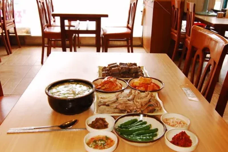 第一食堂 (4/5)