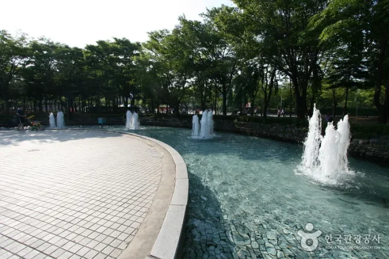 富川中央公園 (2/6)