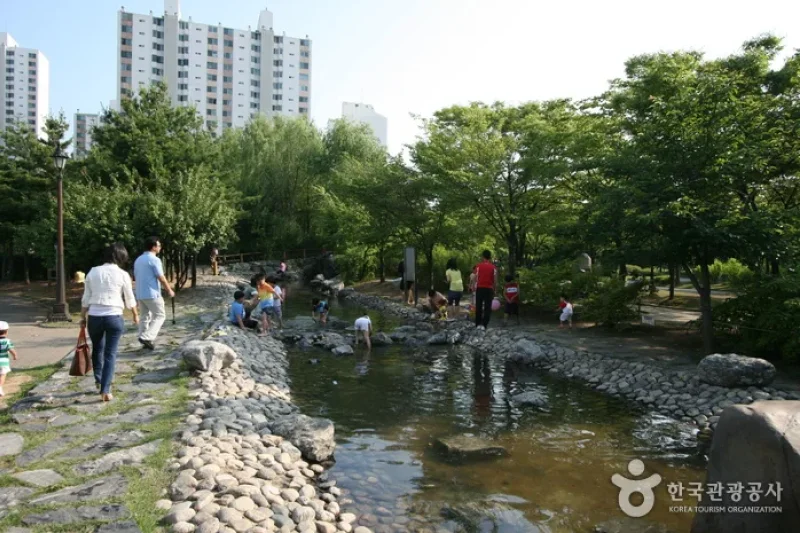富川中央公園 (3/6)