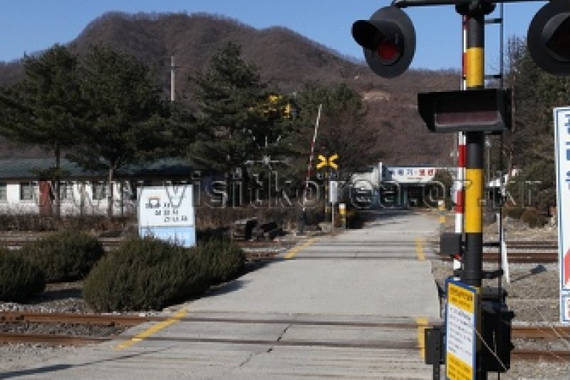 新炭里駅 (4/14)