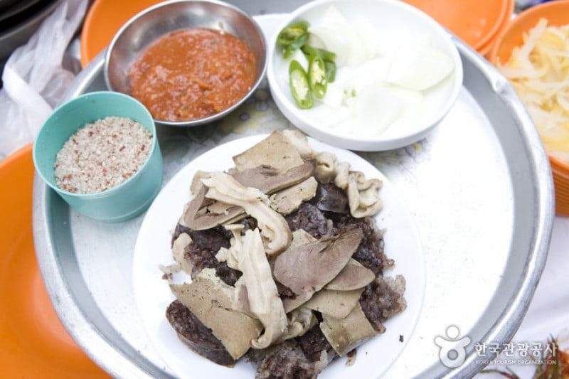 国際市場 食道楽横丁 (1/7)