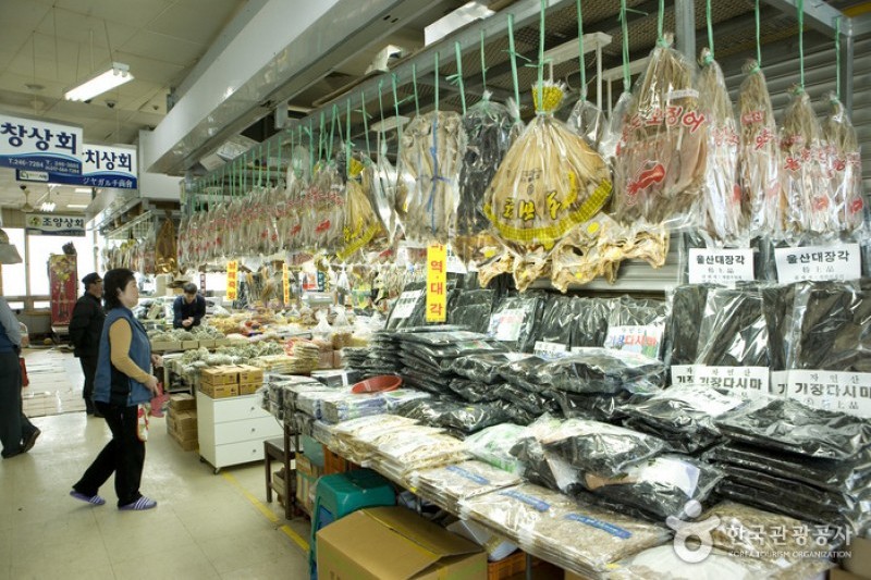 釜山 チャガルチ市場 乾魚部 (8/8)