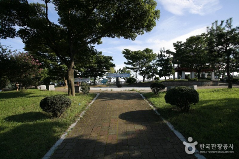 75広場 (4/6)