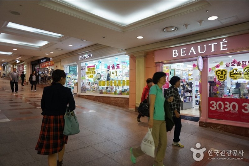 西面地下商店街 (4/10)