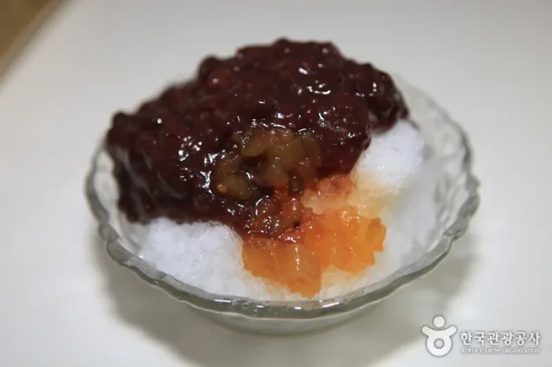 ハルメパッピンスタンパッチュク（할매팥빙수단팥죽） (1/2)