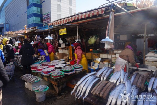 釜山 チャガルチ市場（부산 자갈치시장）