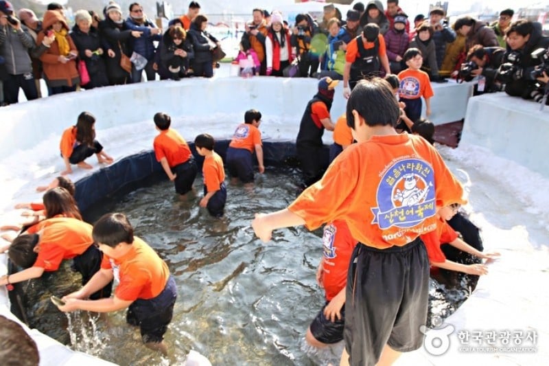 氷の国華川ヤマメ祭り (7/12)