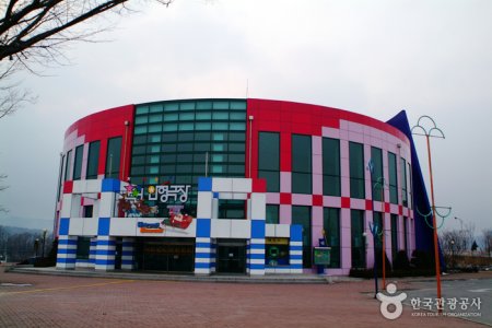 春川人形劇場