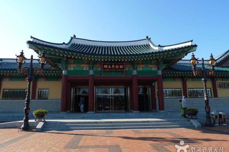烏竹軒市立博物館 (1/18)