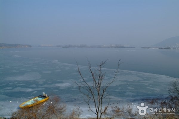 衣岩湖