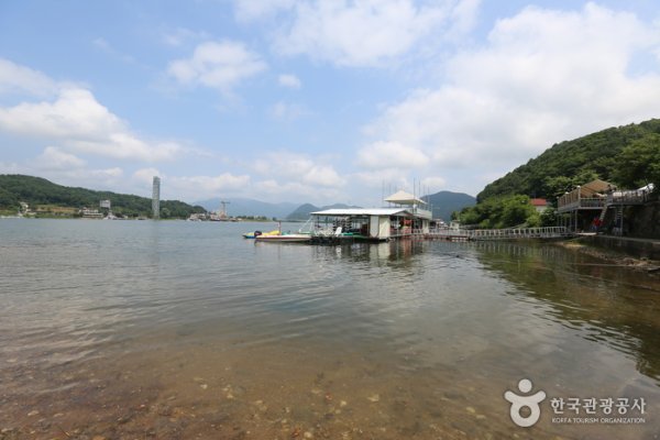 春川湖（춘천호）