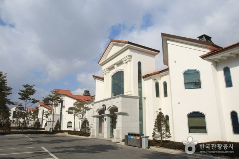 PINE RIDGE RESORT Villa（파인리즈리조트 빌라） (1/5)