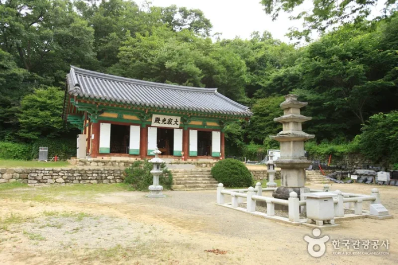 到彼岸寺（鉄原）（도피안사(철원)） (1/10)