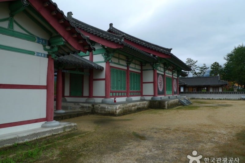 ドラマ『大祖栄』撮影地 雪岳シネラマ (3/37)