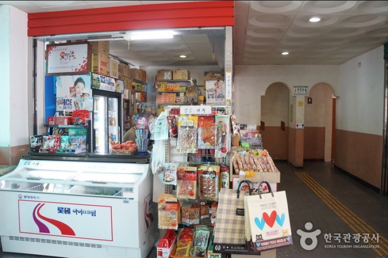 束草市外バスターミナル (1/5)